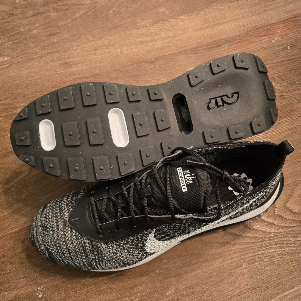 Nike Flyknit Racer Oreo - Picture 8 of 9